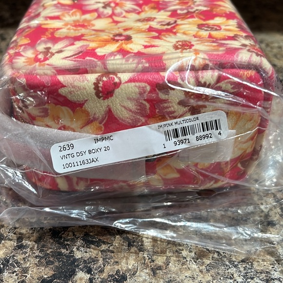 Coach Boxy Cosmetic Case With Vintage Daisy Script Print - Picture 2 of 8